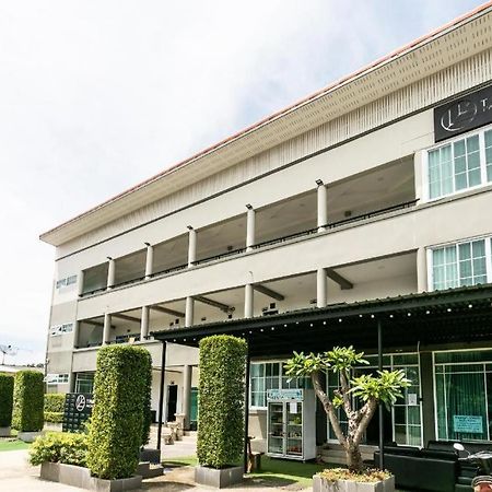 Oyo 75305 T Park Pak Chong Hotel Mu Si Exterior foto